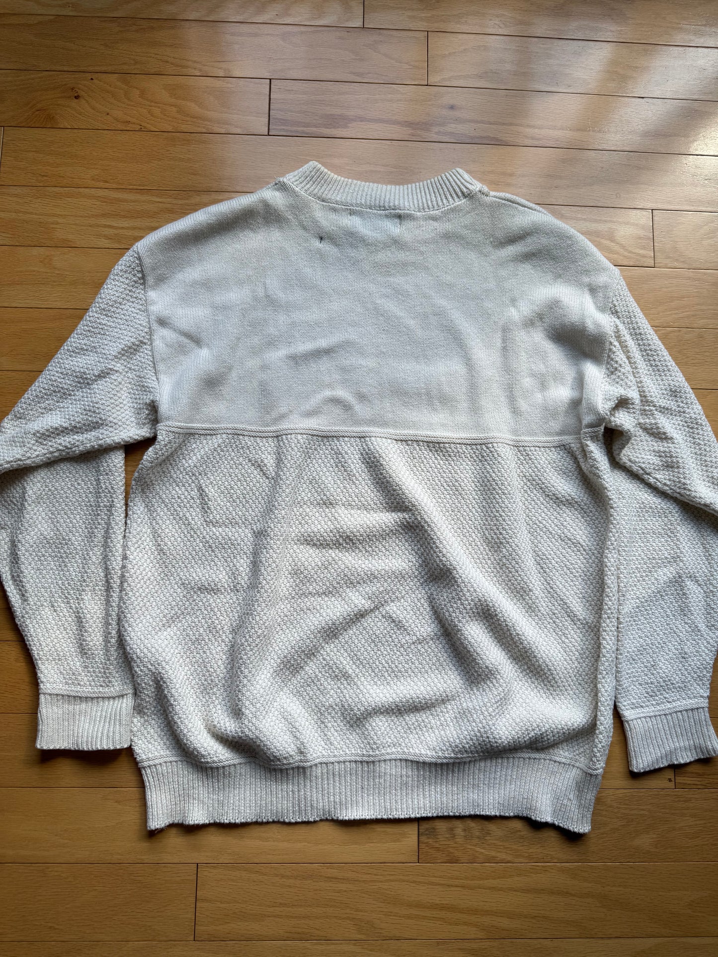 Vintage Orvis Embroidered 5 Fly Sweater