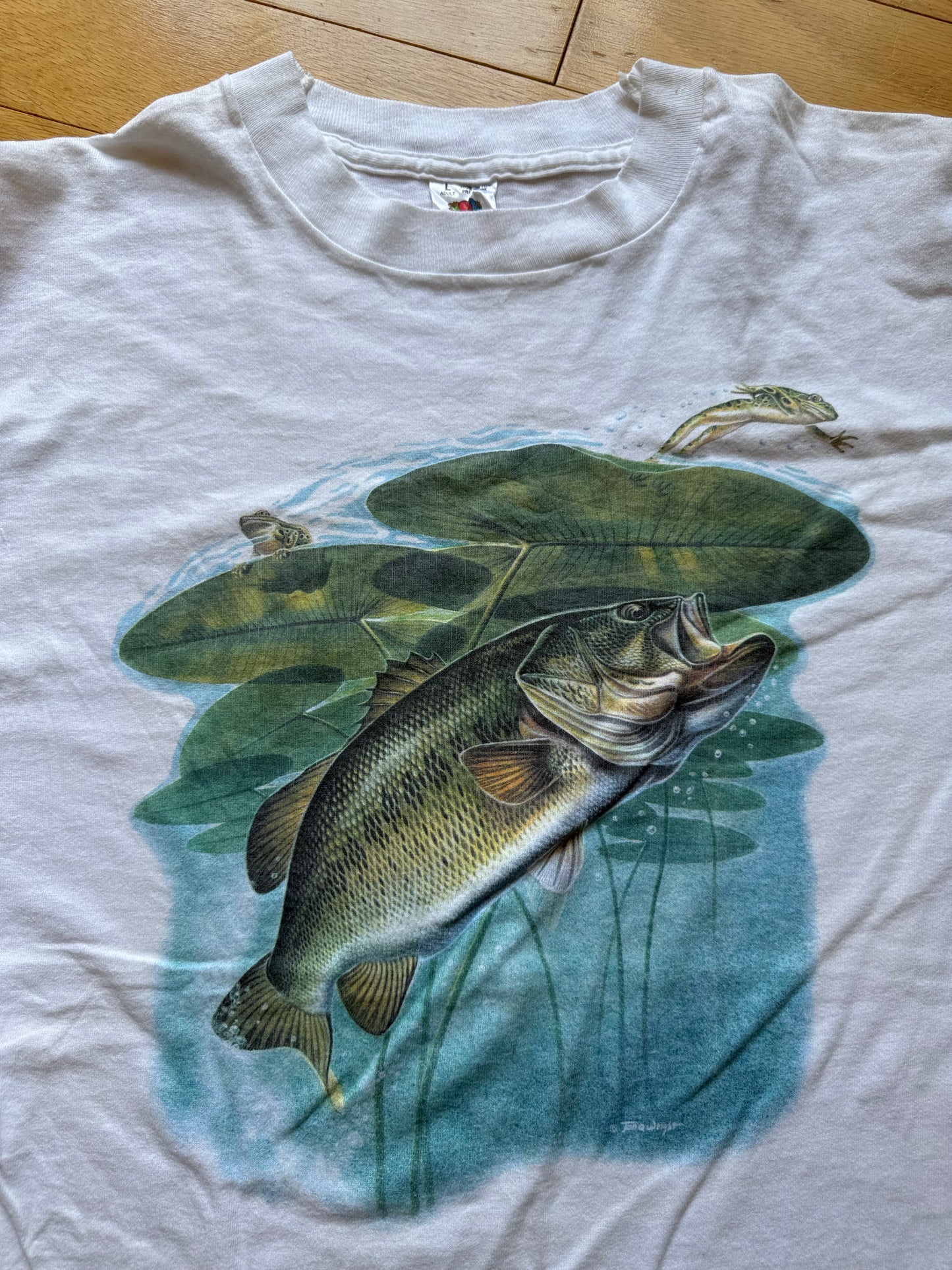 Vintage Jon Q Wright Lily Pad Action Tee. Size L