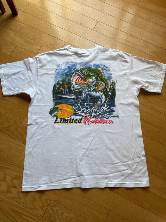 Vintage Bass Pro Shops Tee. Size XL