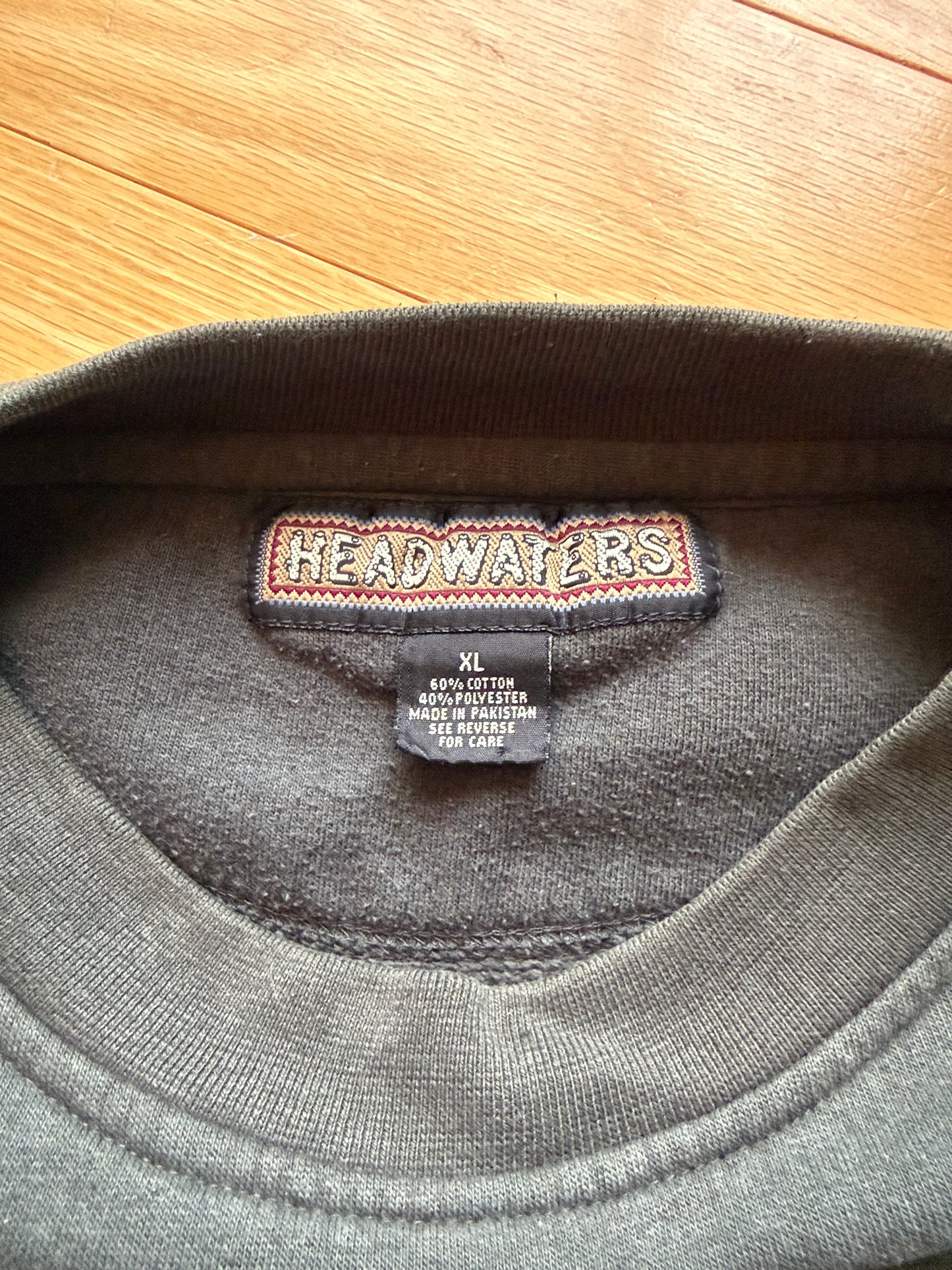 Vintage Headwaters Wild Trout Crewneck. Size XL