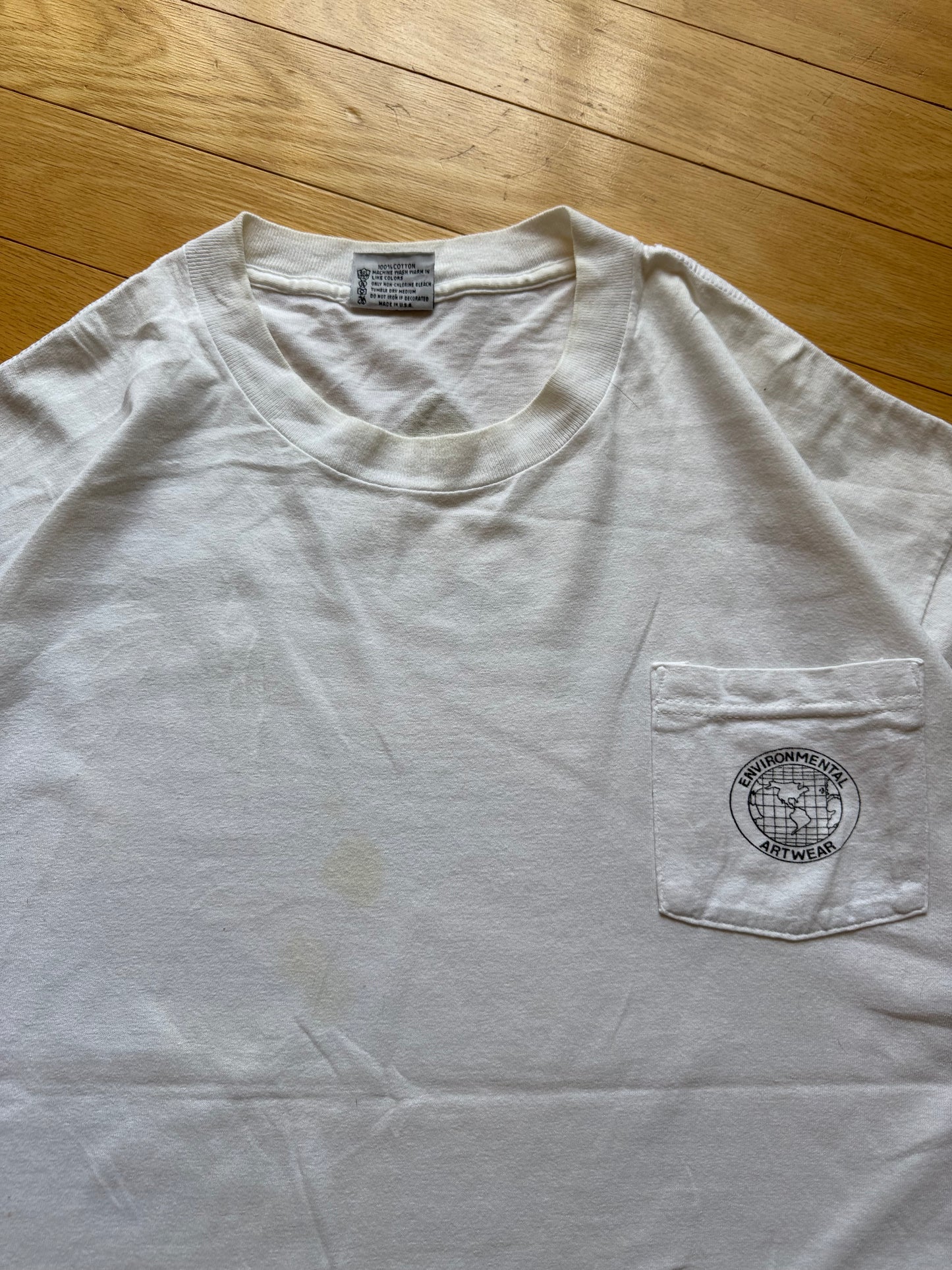 Vintage Environmental Artwear "Fresh Water Lightning" Tee. Size XL