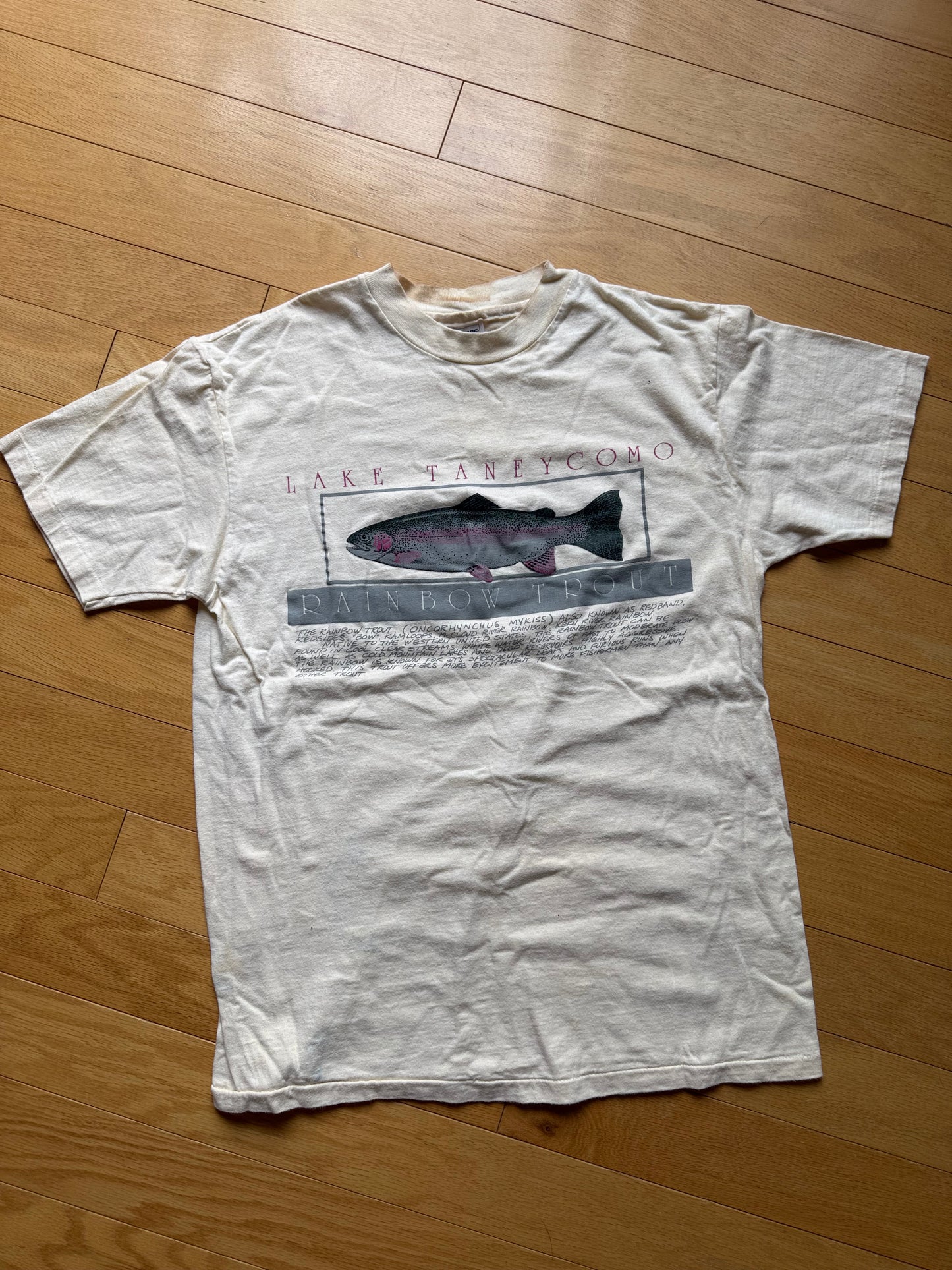 Vintage Lake Taneycomo Rainbow Trout Tee. Size L