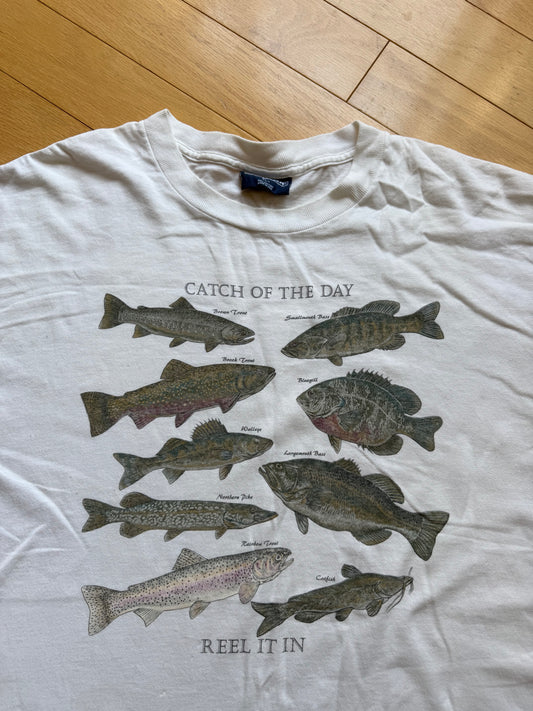 Vintage Catch Of The Day Tee. Size L