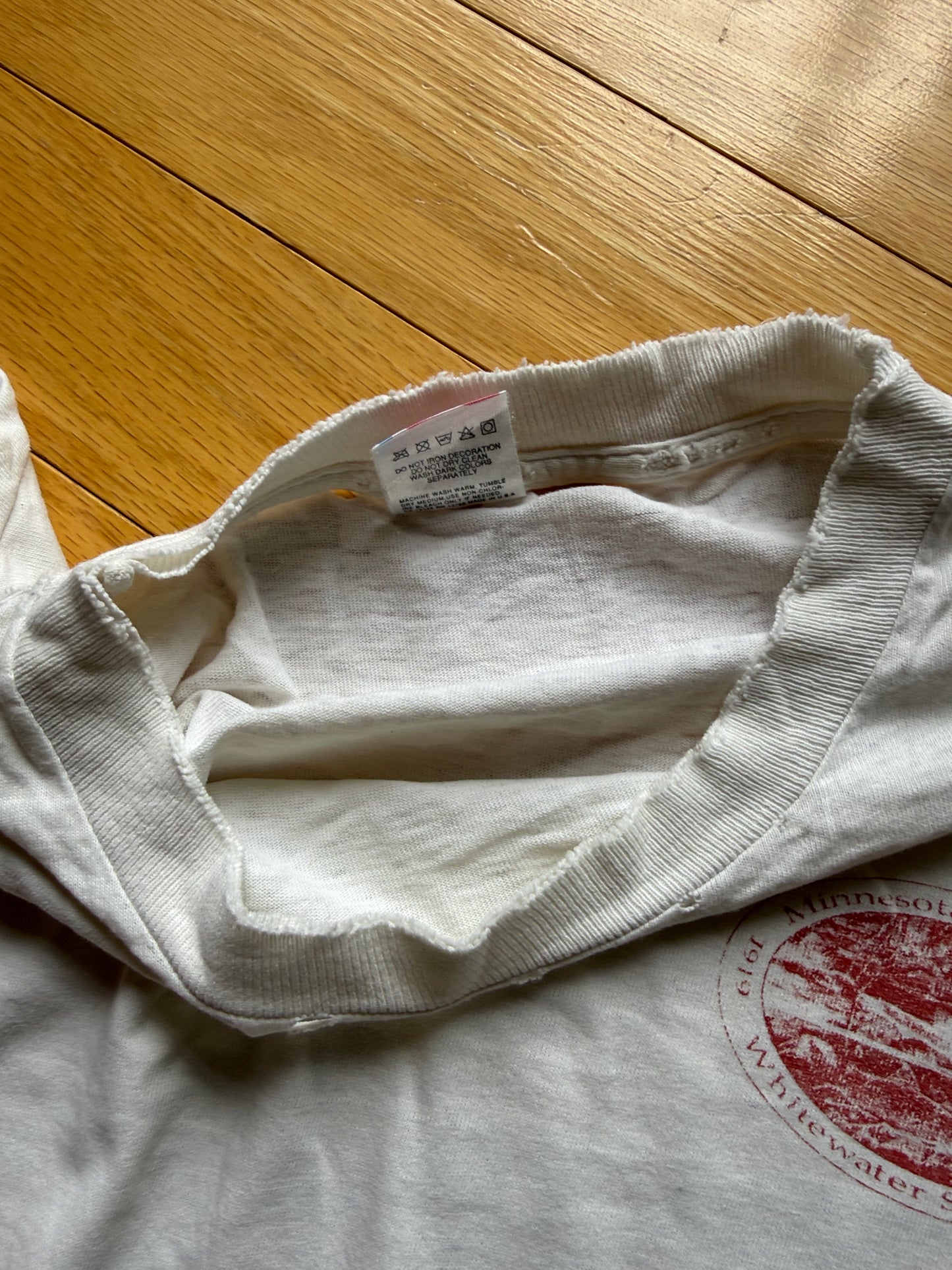 Vintage Minnesota State Parks Brook Tee. Size XL