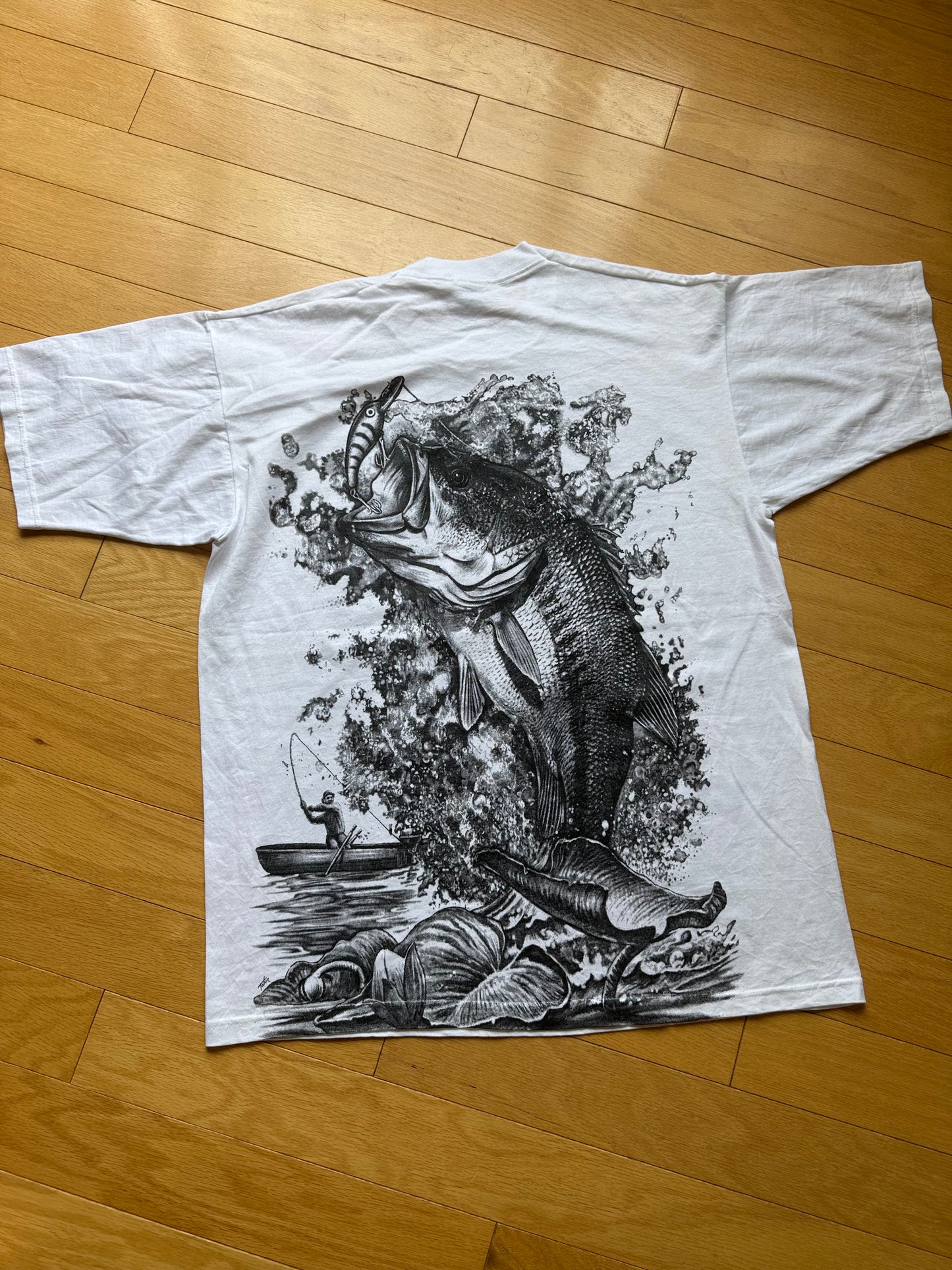 Vintage AOP Bass Tee. Size L