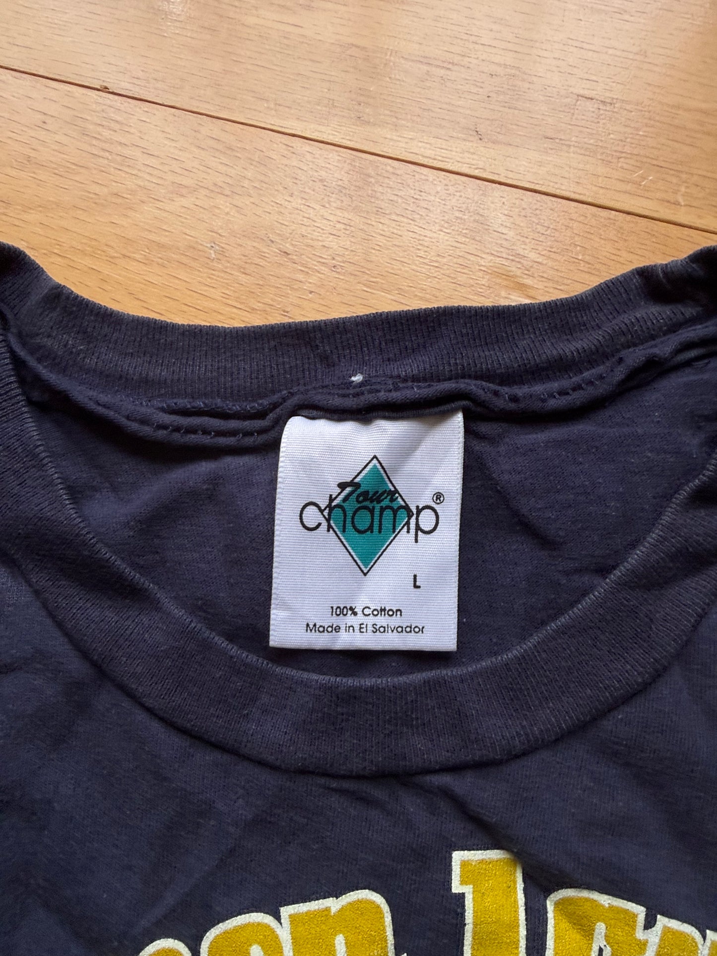 Vintage Women Love Me Tee. Size L