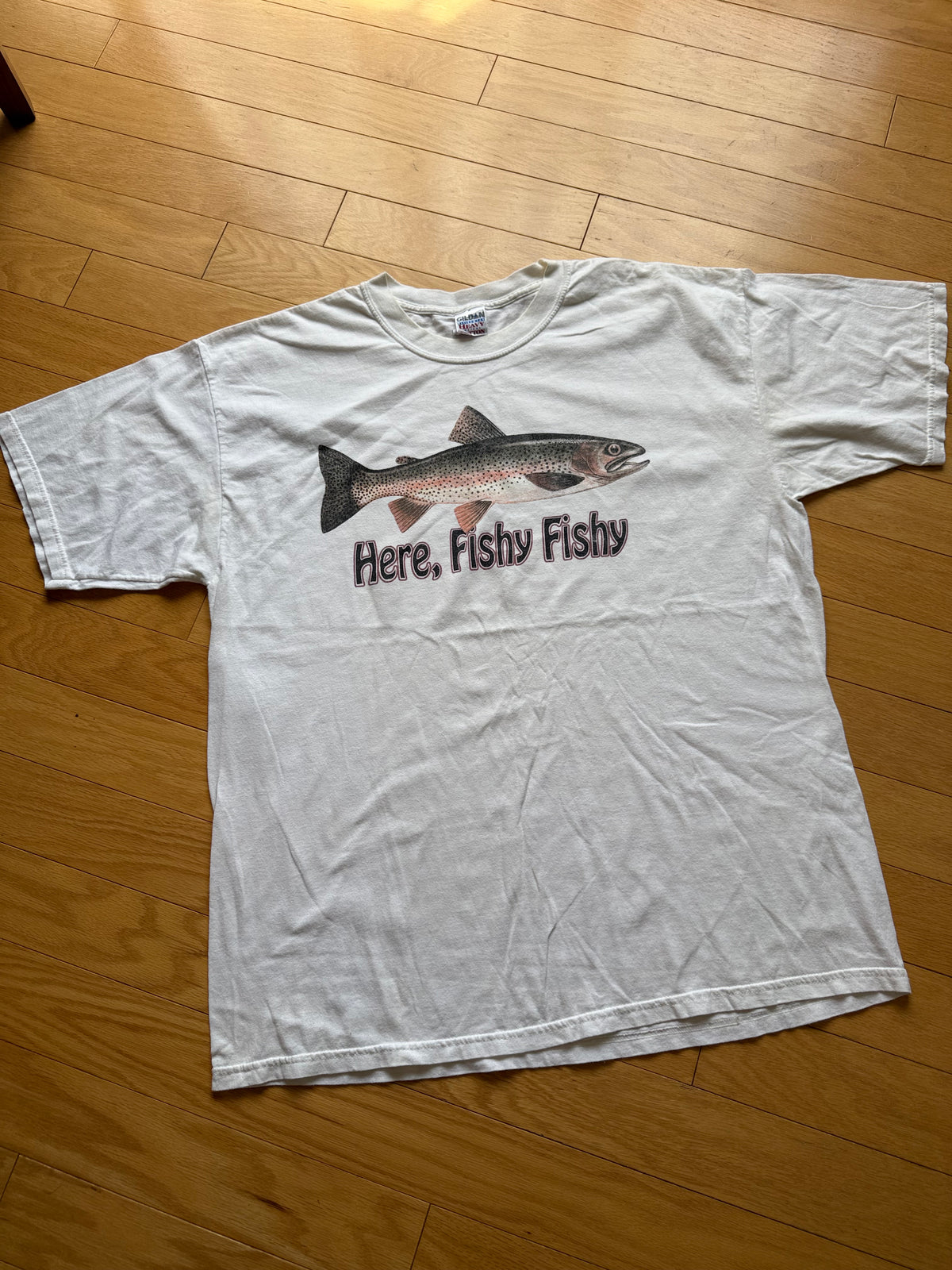 Vintage Here, Fishy Fishy Tee. Size XL