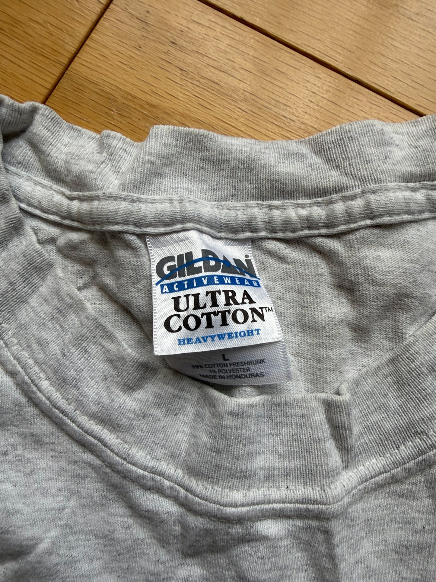 Vintage Artwear Fishing Reversal Tee. Size L