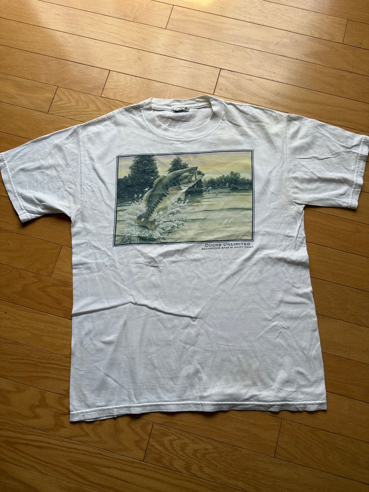 Vintage Ducks Unlimited Backwoods Bass Tee. Size L