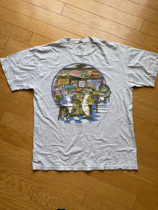 Vintage Artwear Fish-Tale Inn Tee. Size L