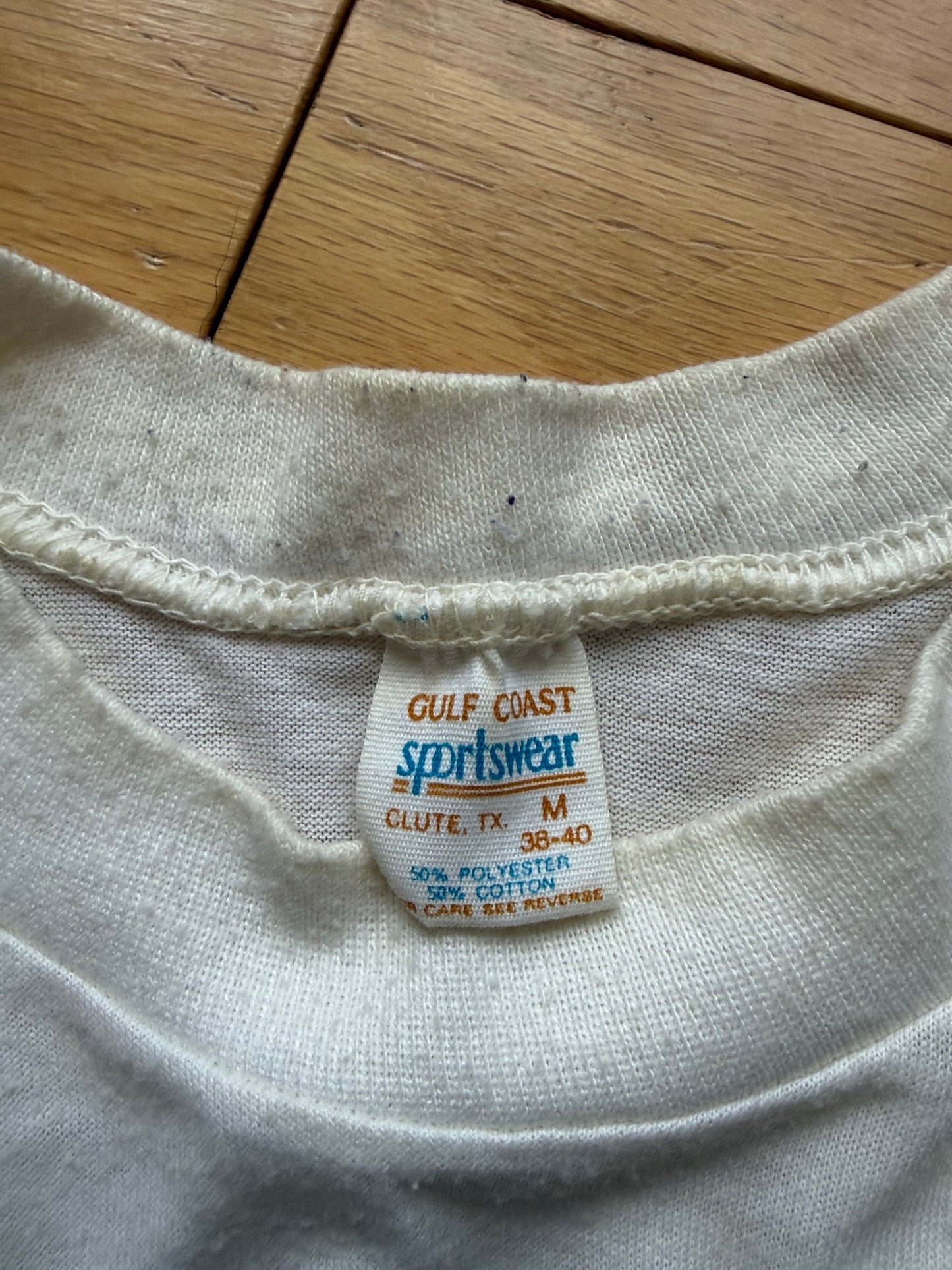 Vintage "By Golly It's a Female" Tee. Size M