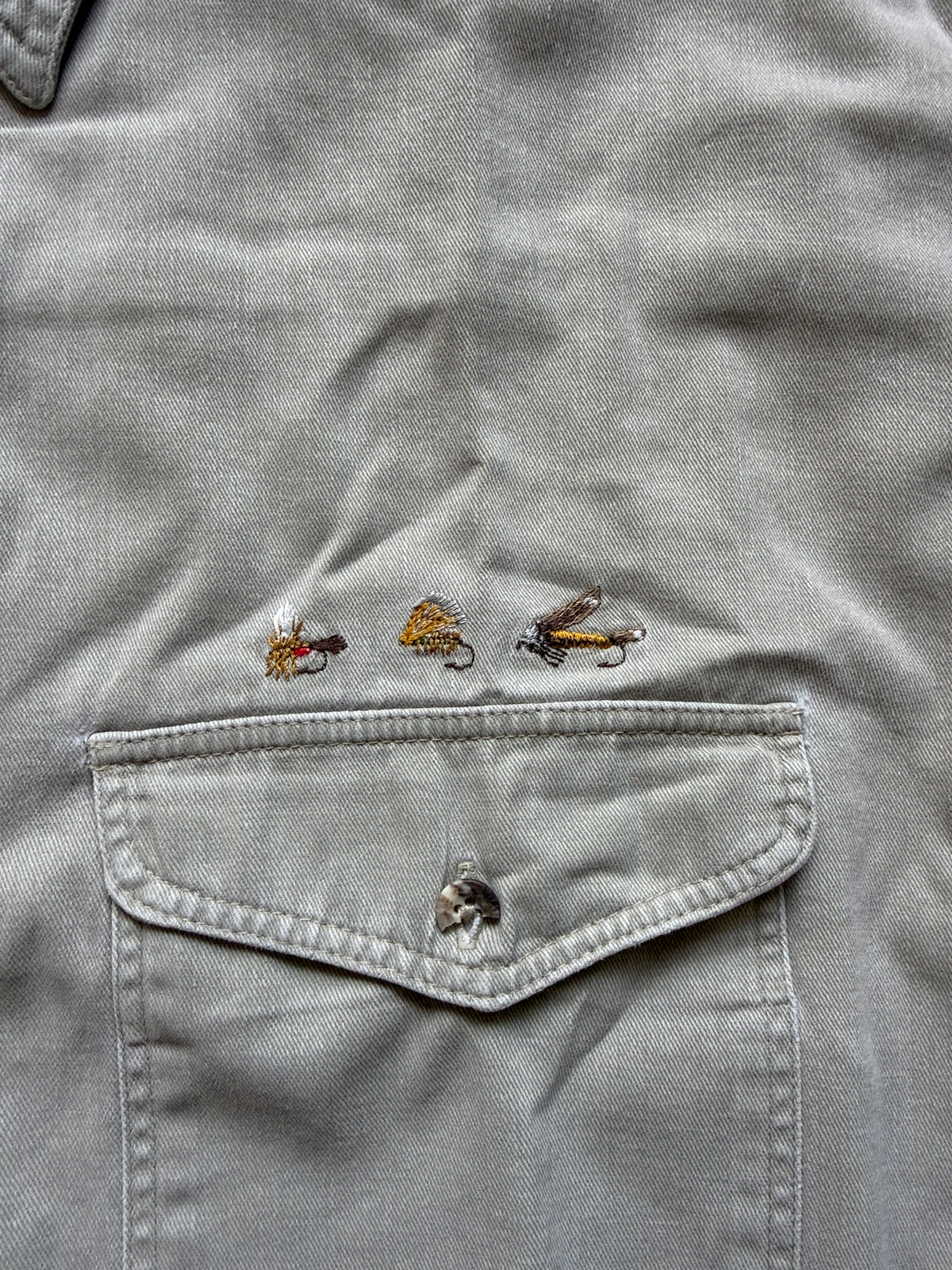 Vintage Eddie Bauer Embroidered Flies Shirt. Size XXL