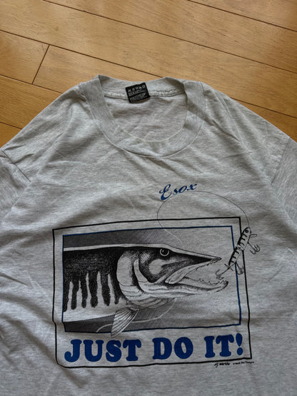 Vintage Just Do It Musky Tee. Size L