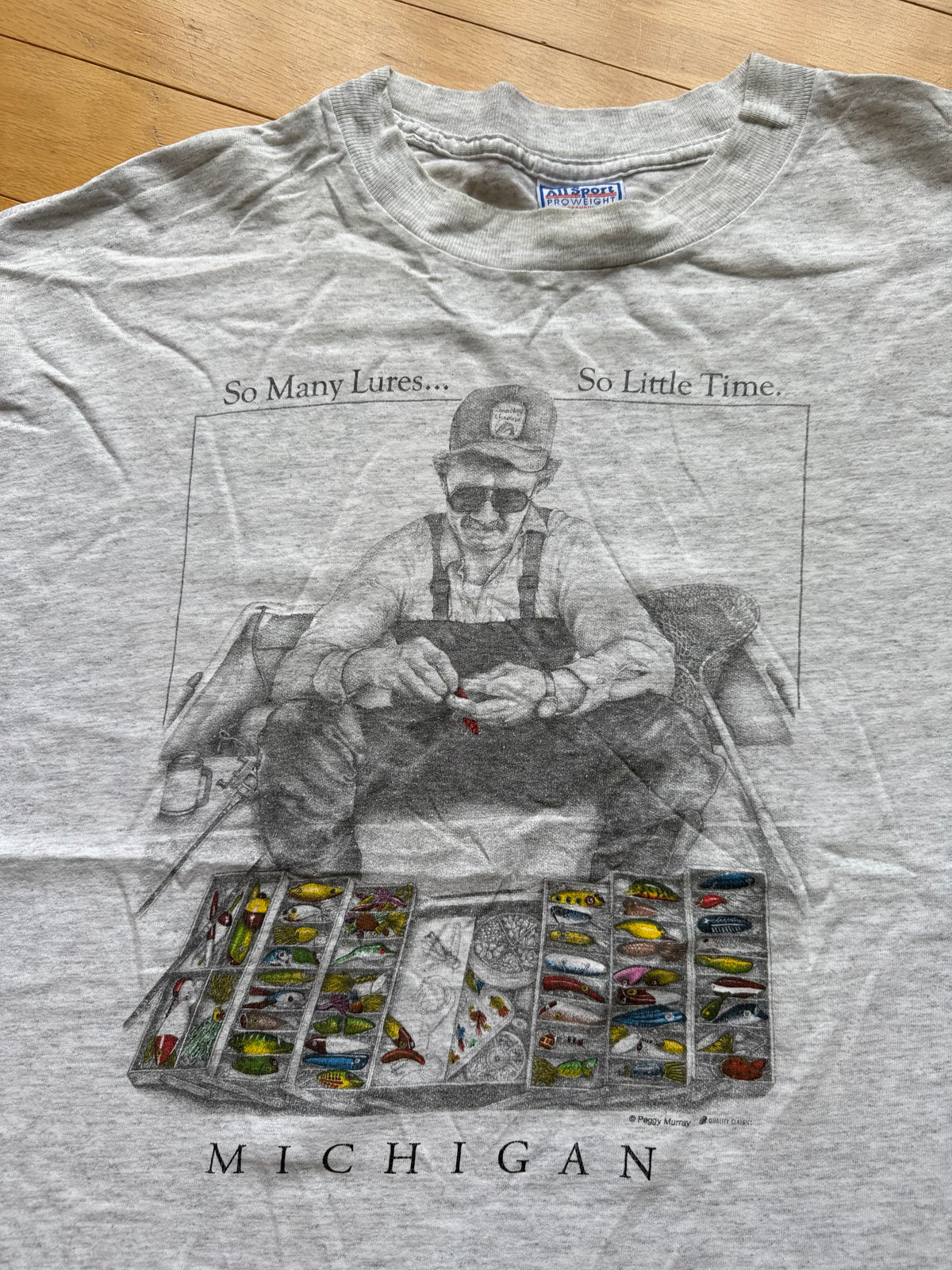Vintage Peggy Murray So Many Lures Tee. Size XL