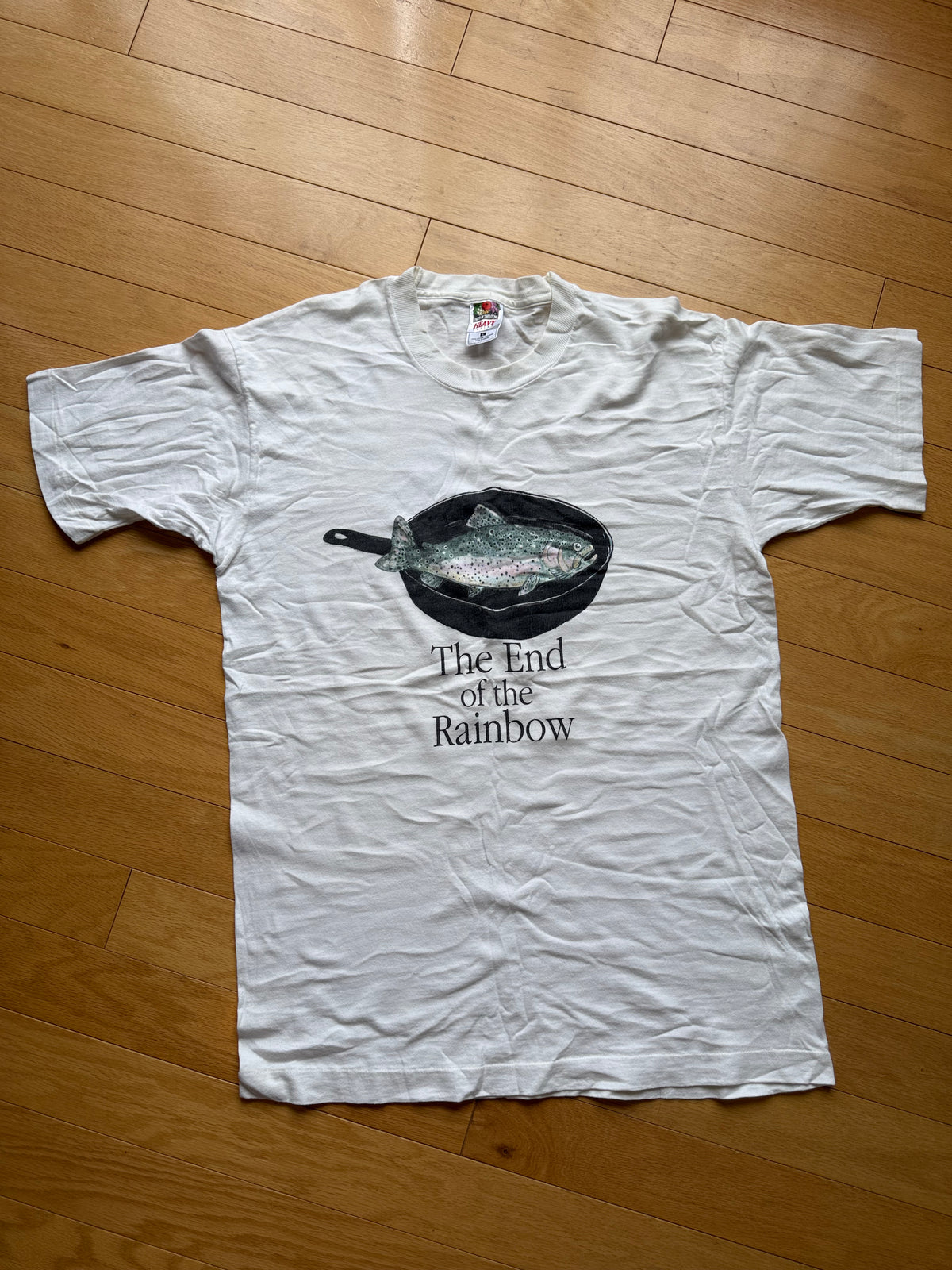 Vintage The End of the Rainbow Tee. Size L