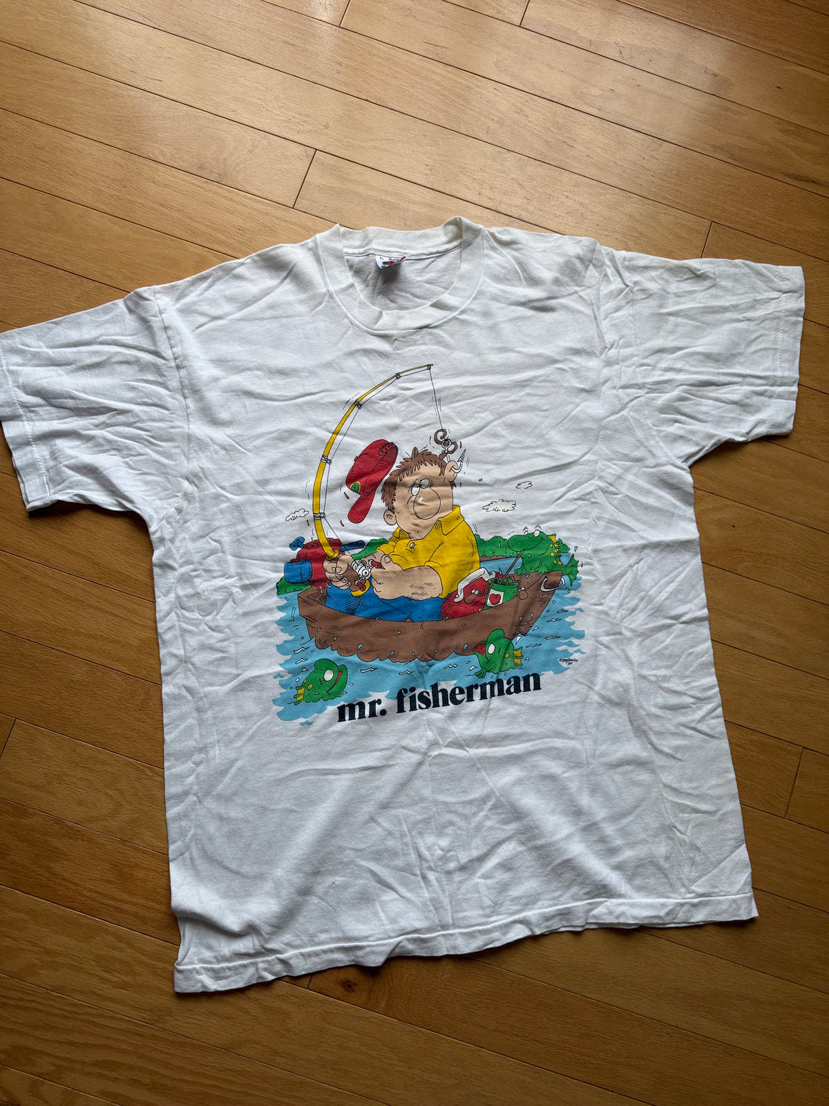 Mr. Fisherman Earring Tee