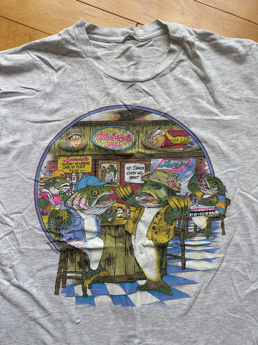 Vintage Artwear Fish-Tale Inn Tee. Size L